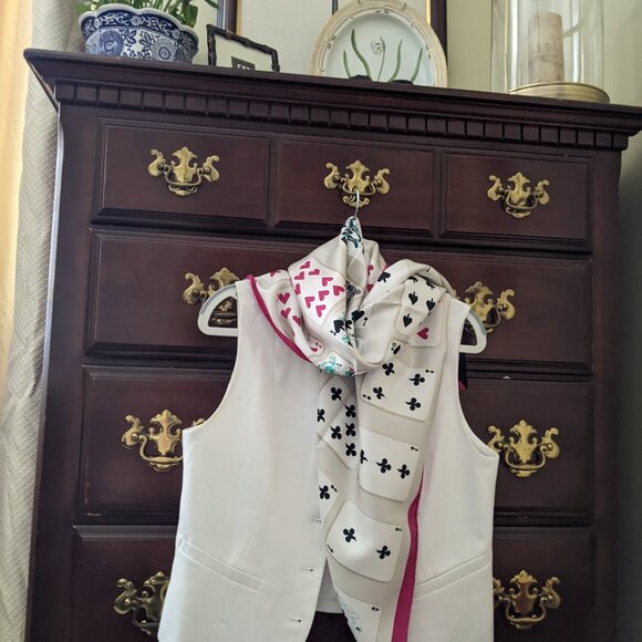 Hermes "Jeu de Cartes" Scarf, 90 cm - Picture 3 of 12